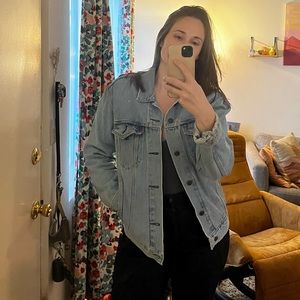 Levi’s denim jacket - size Medium